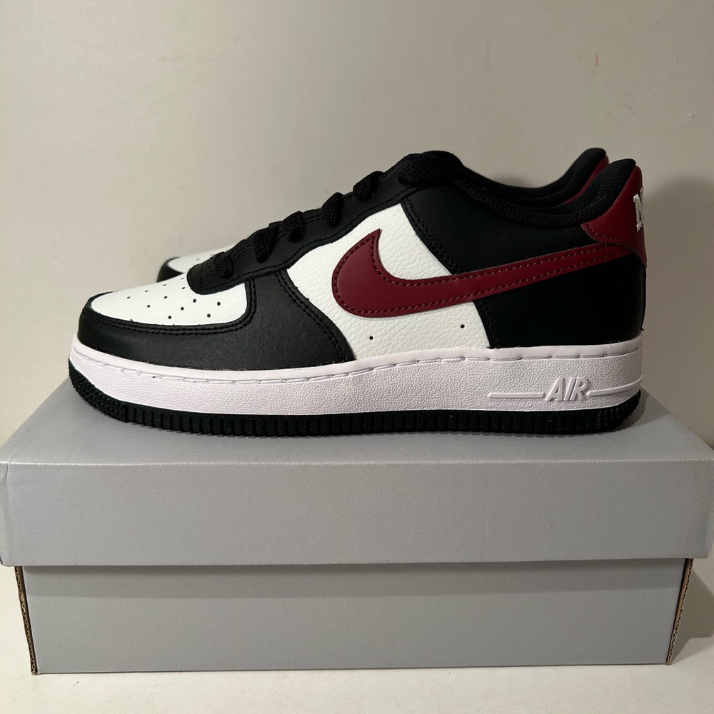Nike Air Force Black Team Red